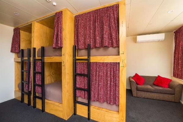 Tahuna Pod Hostel image 23