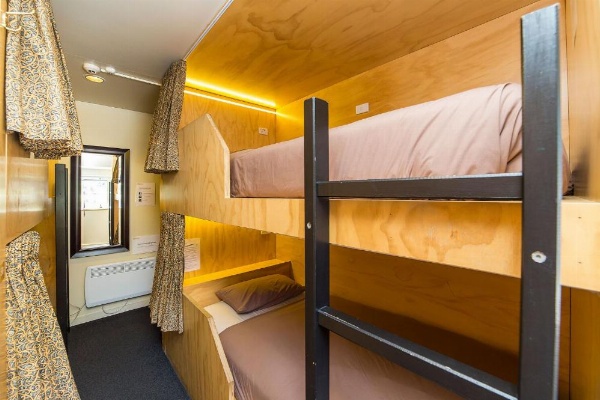 Tahuna Pod Hostel image 28